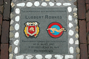 Gedenksteen voor Lubbert Romkes